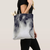 Abstrakte Tintenmalerei auf Tasche (Von Nahem)