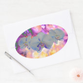 Abstrakte tropische Orchideen Ovaler Aufkleber (Umschlag)