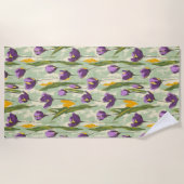 Abstrakte Tulip Blüten auf grünem Hintergrund Strandtuch (Vorderseite)
