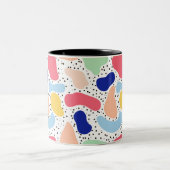 Abstrakte und moderne niedliche Kinderformen Zweifarbige Tasse (Mittel)