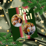 Abstrakte Wave Art Muster Real Gold Folien Feiertagspostkarte<br><div class="desc">Moderne klassische Weihnachtssaison Grußkarte mit hellgrünem und dunkelgrünem,  rosa und rot abstraktem Muster mit echter Goldfolie JOYFUL Wunschtext. Mit Raum,  um sich anzupassen oder personalisieren mit zwei Fotos und Familiennamen (oder individuellen Namen) auf der Vorderseite,  und eine anpassbare Saison Grußbotschaft auf der Rückseite der Karte.</div>