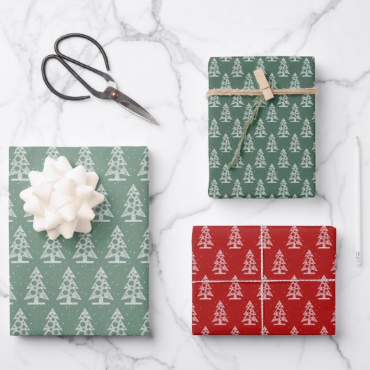 Abstrakte Weihnachtsbaumen auf Rot und Grün Geschenkpapier Set (Vorderseite)