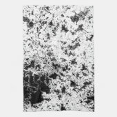Abstrakte Wolkenbildung in Schwarz und Weiß Geschirrtuch (Vertikal)