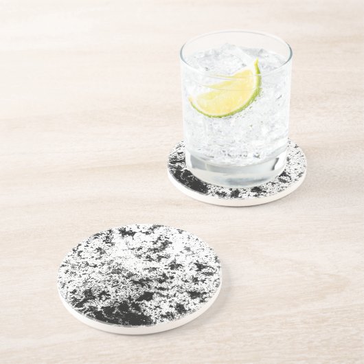 Abstrakte Wolkenbildung in Schwarz und Weiß Getränkeuntersetzer (Seite)