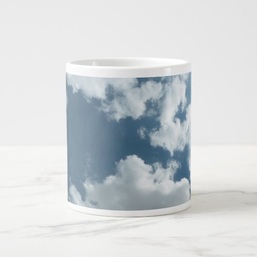 Abstrakte Wolkenhimmel-Fotografie Jumbo-Tasse (Vorderseite)