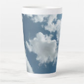 Abstrakte Wolkenhimmel-Fotografie Milchtasse (Vorderseite)