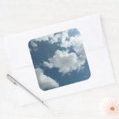 Abstrakte Wolkenhimmel-Fotografie Quadratischer Aufkleber (Umschlag)