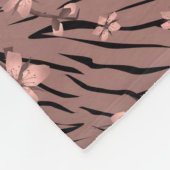 Abstrakte Zebra-Tigerleder blühende Blume Fleecedecke (Ecke)