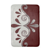 Abstrakte Zierform in Bordeaux und Silber Badematte (Vorderseite Vertikal)