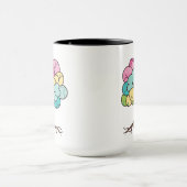 Abstrakter Baum mit Wurzeln und bunten Blätter. Tasse (Zentrum)