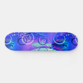 Abstrakter Blumenstrudel-blaue lila Girly Skateboard (Horizontal)