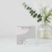 ABSTRAKTER BLUSH DUSKY BLUE STUD EARRING DISPLAY S QUADRATISCHE VISITENKARTE (Stehend Vorderseite)