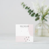 ABSTRAKTER BLUSH DUSKY PINK STUD EARRING DISPLAY  QUADRATISCHE VISITENKARTE (Stehend Vorderseite)