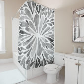 Abstrakter Blütenbrand in Schwarzweiß Duschvorhang (Beispiel)