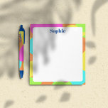 Abstrakter, farbenfroher moderner individuelle Nam Notizblock<br><div class="desc">Es ist eine sehr bunt abstrakte, moderne Kunst, die wunderschöne Magenta-, Zyan-, Gelb-, Orange- und Grüntöne hat und im Hintergrund freie Formen schafft. Es ist ein personalisiertes Design, sodass Sie Ihren eigenen Namen hinzufügen können. Der Name Schriftart steht in einem Kontrast zu einer schönen, tiefblauen Farbe. Holen Sie sich eine...</div>