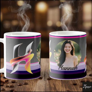 Abstrakter flüssiger Buchstabe H Metallic Neon Kaffeetasse