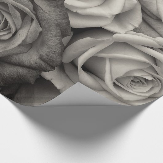 Abstrakter Garten White Roses Geschenkpapier (Ecke)