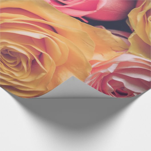 Abstrakter Garten White Roses Geschenkpapier (Ecke)