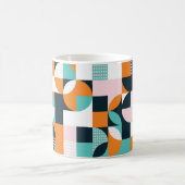Abstrakter geometrischer Hintergrund mit Quadraten Kaffeetasse (Mittel)