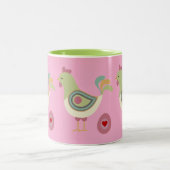 Abstrakter Huhn-und-Ei-Kaffeebecher – Rosa Zweifarbige Tasse (Mittel)