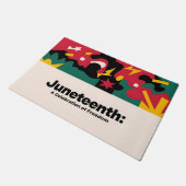 Abstrakter Junetag - Eine Feier der Freiheit Desi Fußmatte (Schrägansicht)
