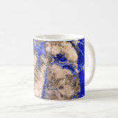 Abstrakter Lapis Lazuli Blue Granit, blauer Marmor Kaffeetasse (VorderseiteRechts)