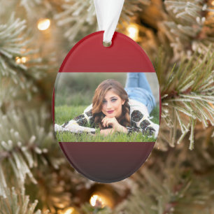 abstrakter Marsala-Rotburgunder Ornament