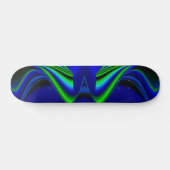 Abstrakter Regenbogen in grün und blau Skateboard (Horizontal)