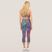 Abstrakter Retro-Flüssig-Swirl, schlaff Capri Leggings (Rückseite)