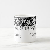 Abstrakter Schwarz-weißer Cartoon Blume Blumendesi Kaffeetasse (Mittel)