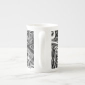 Abstrakter schwarzer und weißer Flüssig-Marmor Porzellantasse (Rückseite)