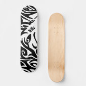 Abstrakter StammWolf mit Namen Skateboard (Vorderseite)