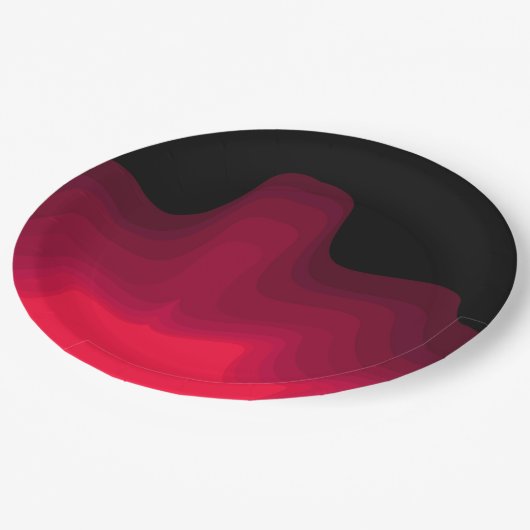 Abstraktes Bild in Schwarz und Rot Pappteller (Schrägansicht)