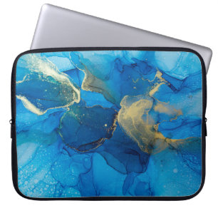 Abstraktes Blau- und Goldfragment mit farbigem Rüc Laptopschutzhülle