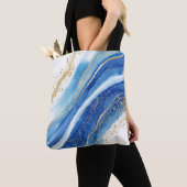 Abstraktes Blau- und Goldmarmormuster Tasche (Von Nahem)