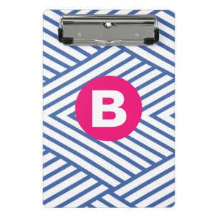 Abstraktes blaues Streifenmuster mit rosa Monogram Mini Klemmbrett