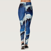 Abstraktes Blue Ocean Waves Artwork im japanischen Leggings (Rückseite)