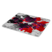Abstraktes Blumendesign - rot und lila über weiß Schneidebrett (Ecke)