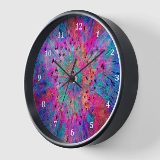 Abstraktes Blumendesign und schwarzer Holzrahmen n Uhr (Winkel)