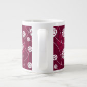 Abstraktes Blumenmuster Jumbo-Tasse (Rückseite)