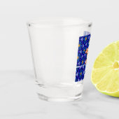 Abstraktes Blumenmuster Schnapsglas (Links)