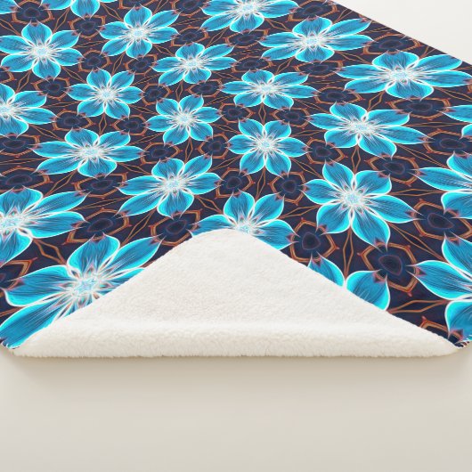 Abstraktes Blumenmuster Sherpadecke (3/4)