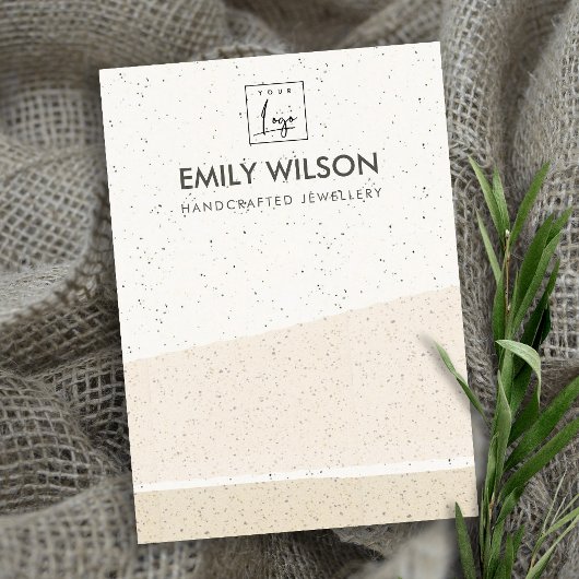 ABSTRAKTES BLUSH KERAMIK WAVES EARRING DISPLAY LOG VISITENKARTE