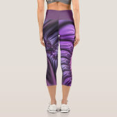 Abstraktes Cooles Rosa Lila Fraktal Capri Leggings (Rückseite)