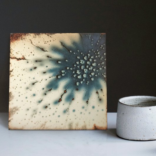 Abstraktes Dekor aus marmorierter Erde Fliese