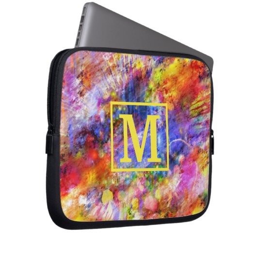 Abstraktes Design der Gold Monogram Laptopschutzhülle (Vorne Rechts)