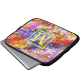 Abstraktes Design der Gold Monogram Laptopschutzhülle (Vorne Knopf)