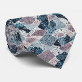 Abstraktes Design von Blue und Mauve Terrazzo Krawatte (Gerollt)