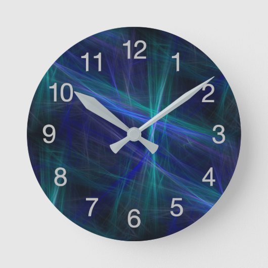 Abstraktes dunkelblaues grünes Nebel-Fraktal Runde Wanduhr (Vorderseite)