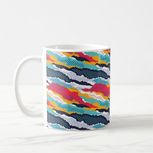 Abstraktes farbenfrohes Tarnmuster-Wallpaper mit T Kaffeetasse (Links)